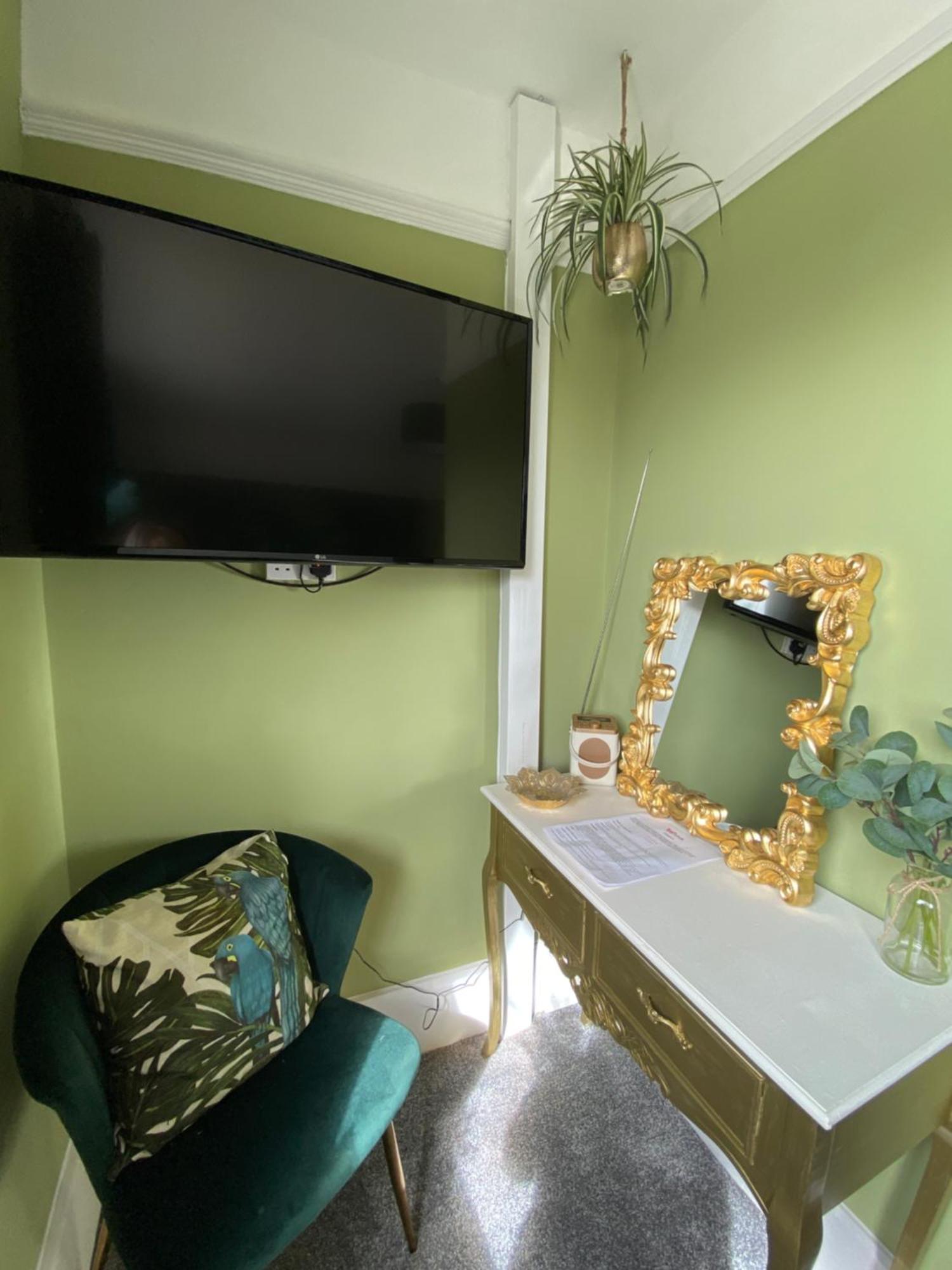 Butterfly Guest House Porthcawl Dış mekan fotoğraf