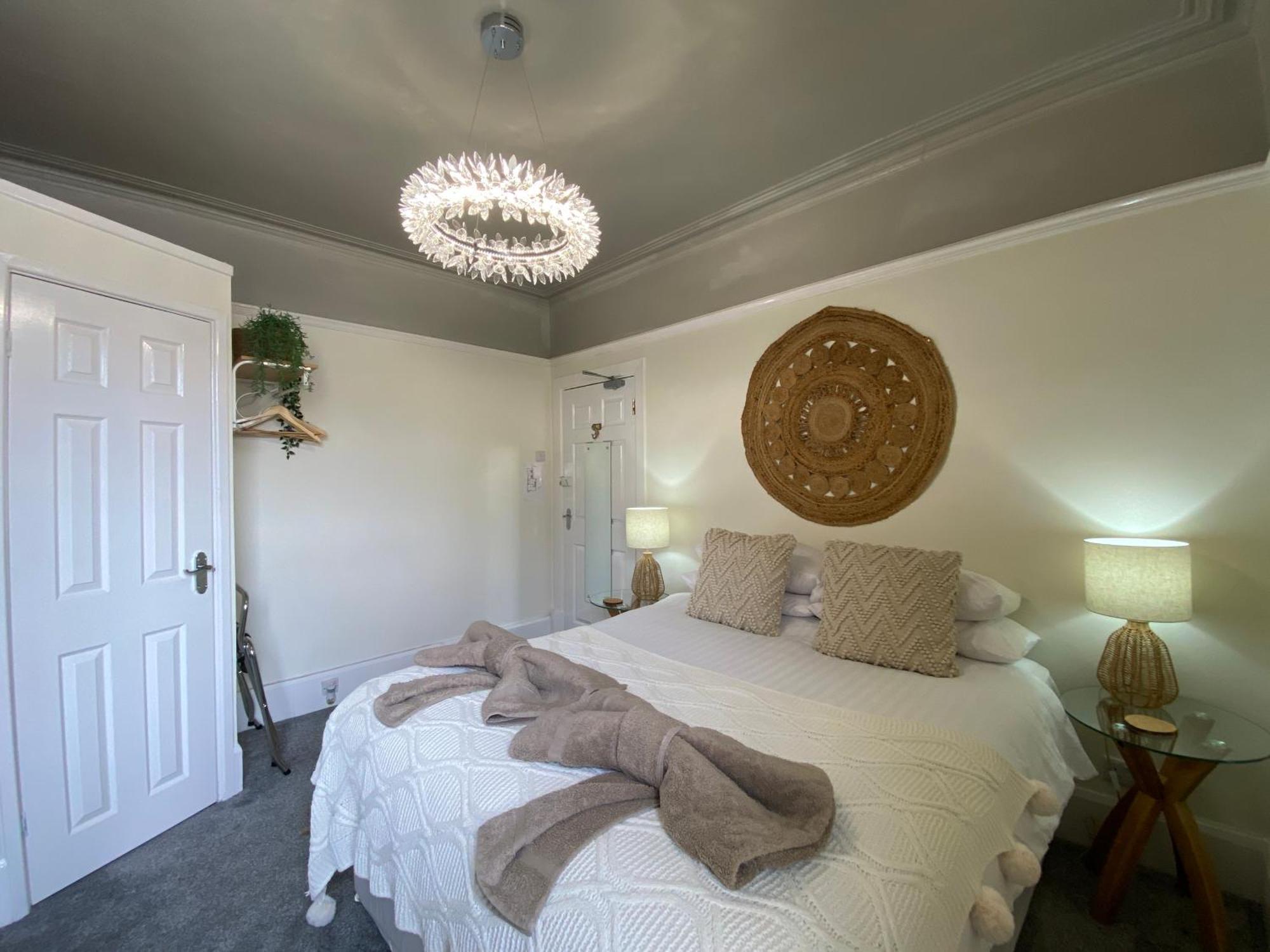 Butterfly Guest House Porthcawl Dış mekan fotoğraf